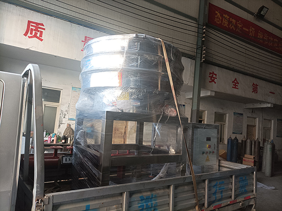 側(cè)排振動篩+振動篩支架+控制柜一套發(fā)貨