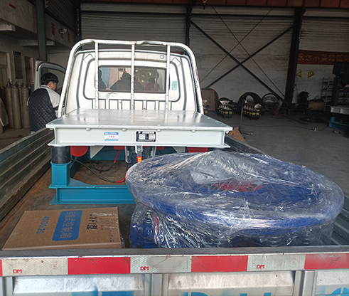 振動平臺、旋振篩底盤發貨