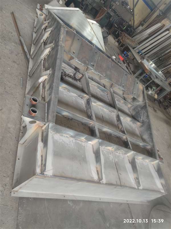 直線振動(dòng)篩、除塵器、皮帶輸送機(jī)、旋振篩、振動(dòng)平臺(tái)加班加點(diǎn)制作中