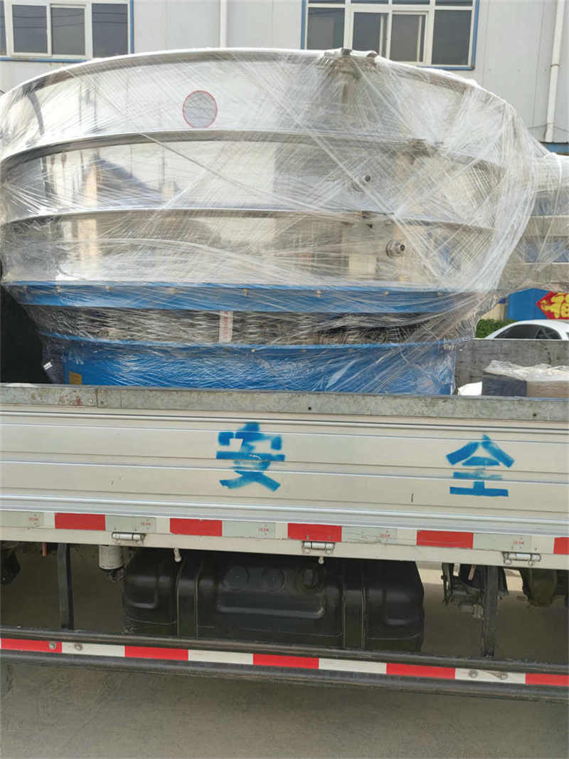 浙江1200-2S兩層不銹鋼超聲波客戶裝車發(fā)貨現(xiàn)場(chǎng)